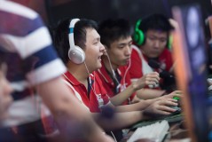 LGD战队零换五逆风翻盘，精准操作团队配合力克Spirit