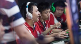 LGD战队零换五逆风翻盘，精准操作团队配合力克Spirit